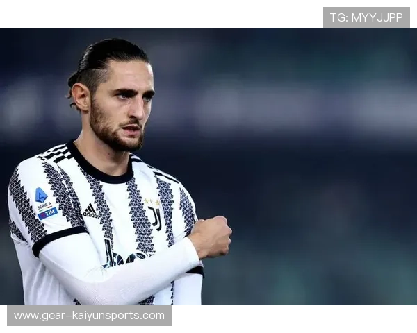 足球球星穿西装谁最有魅力？这些球员的西装造型堪比时尚大片